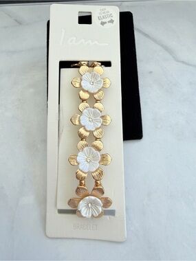 🚨3 for $15🚨 I am - Gold Tone Floral Stretch Bracelet with White Flower Accents